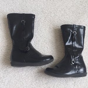 Girls boots
